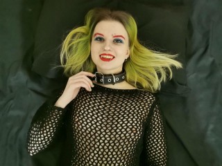 DevoraRey webcam girl as a performer. Gallery photo 3.