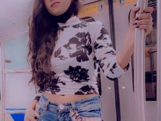 Indian_Kamya webcam girl as a performer. Gallery photo 1.