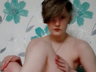 DaAniMimbles webcam girl as a performer. Gallery photo 1.