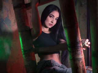SofiaDurann webcam girl as a performer. Gallery photo 1.