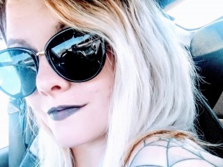 CrimsonQueen webcam girl as a performer. Gallery photo 1.