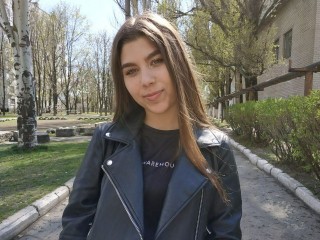 HarmonyLee webcam girl as a performer. Gallery photo 1.