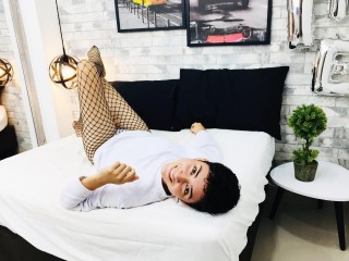 CarrieOwens webcam girl as a performer. Gallery photo 1.