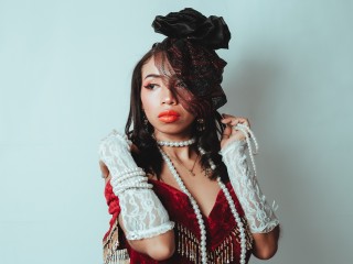 AmarantaEvanss webcam girl as a performer. Gallery photo 2.