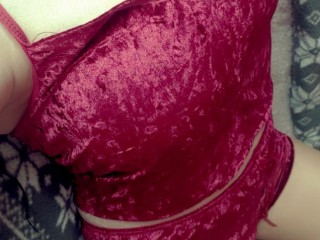 MissLucy_UK webcam girl as a performer. Gallery photo 1.