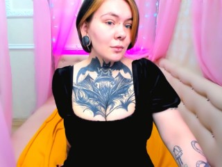 LITTLExEVIL webcam girl as a performer. Gallery photo 2.