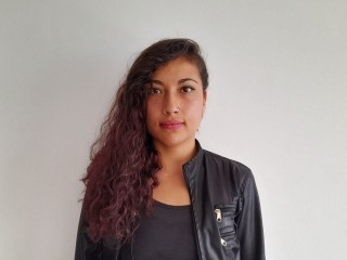 LyannaBlair webcam girl as a performer. Gallery photo 1.