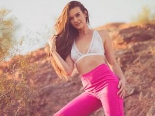 Ava_JeanneXXX webcam girl as a performer. Gallery photo 4.