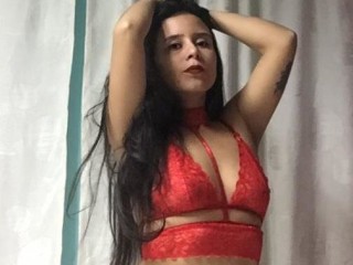 KhloeRRoss webcam girl as a performer. Gallery photo 1.