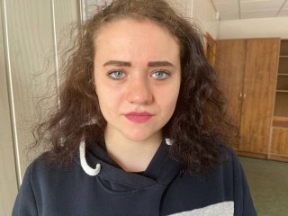 EvansNikole webcam girl as a performer. Gallery photo 1.