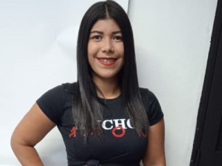 RebecaMartinez webcam girl as a performer. Gallery photo 1.