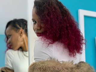 Emiily_Rosee webcam girl as a performer. Gallery photo 2.