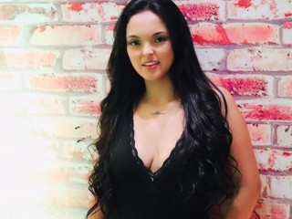 salome_tomson webcam girl as a performer. Gallery photo 2.