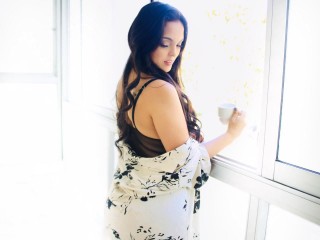 salome_tomson webcam girl as a performer. Gallery photo 3.