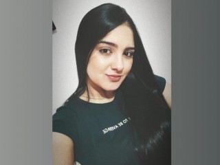 MiiaWhite webcam girl as a performer. Gallery photo 1.