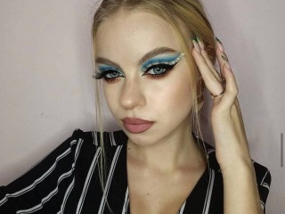 Almansouri webcam girl as a performer. Gallery photo 2.