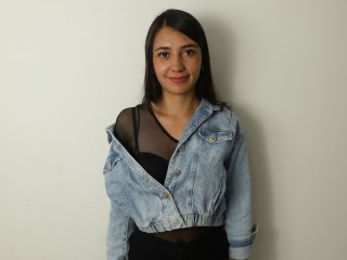 VioletaRoux webcam girl as a performer. Gallery photo 1.