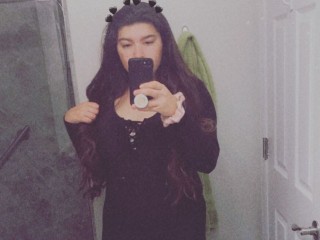 GypsySlave webcam girl as a performer. Gallery photo 1.