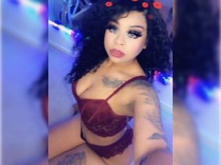 Carriebearyy webcam girl as a performer. Gallery photo 1.