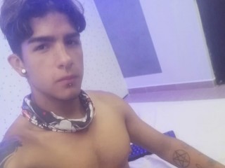 Indexed Webcam Grab of Anthonybigcock