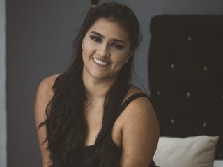 SamaraColins webcam girl as a performer. Gallery photo 1.