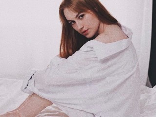 AnnaPlay webcam girl as a performer. Gallery photo 5.