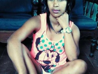 ManjaQKely webcam girl as a performer. Gallery photo 2.