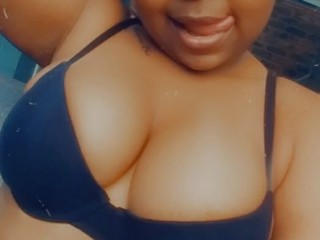 BadAss28 webcam girl as a performer. Gallery photo 2.