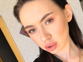 BrendaGlam webcam girl as a performer. Gallery photo 5.