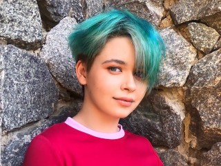 LeonaMarks webcam girl as a performer. Gallery photo 4.