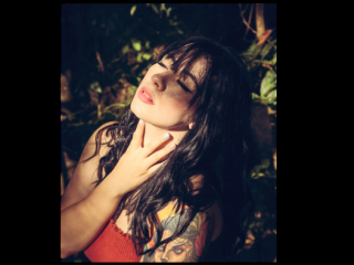 juanabraun webcam girl as a performer. Gallery photo 2.