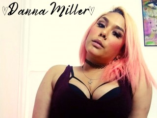 DannaMiiller webcam girl as a performer. Gallery photo 1.