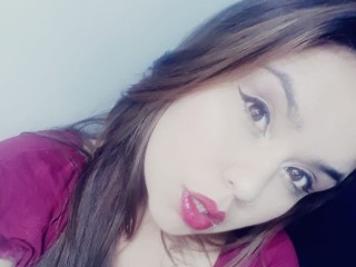 Emmabigboobs webcam girl as a performer. Gallery photo 1.