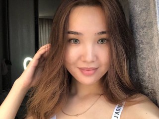 AlishaPretty webcam girl as a performer. Gallery photo 2.