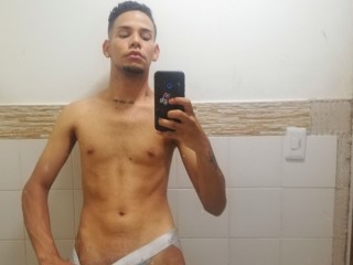 Indexed Webcam Grab of Taylorbigcock
