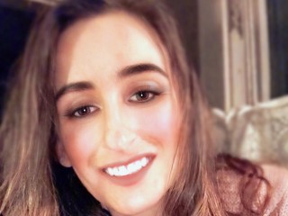 AlexxSkye48 webcam girl as a performer. Gallery photo 1.