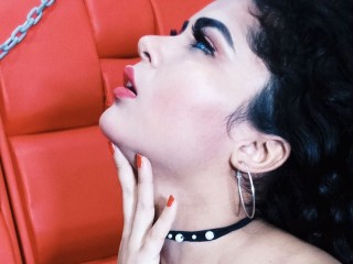 katerinerood webcam girl as a performer. Gallery photo 5.
