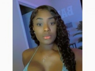 streamate SadoraSkye20 webcam girl as a performer. Gallery photo 1.