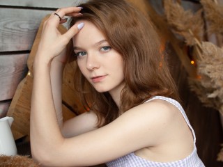 FunnySoule webcam girl as a performer. Gallery photo 2.