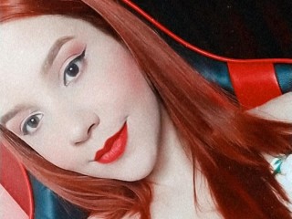 AleCatty webcam girl as a performer. Gallery photo 3.