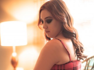AlessiaLoste webcam girl as a performer. Gallery photo 1.