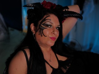 KrystallMilf webcam girl as a performer. Gallery photo 2.