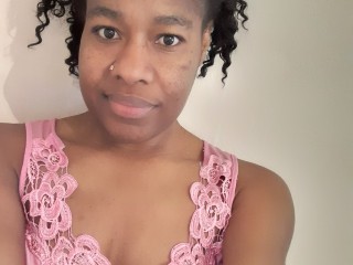 streamate BuffKim webcam girl as a performer. Gallery photo 3.