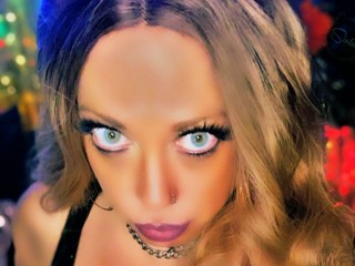 SinfulSkylar webcam girl as a performer. Gallery photo 4.