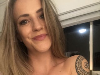 Chat with LavenderLiv18 live now!