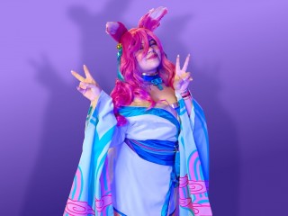 AhriSweet21 webcam girl as a performer. Gallery photo 4.