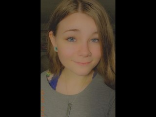 HollyAndy webcam girl as a performer. Gallery photo 2.