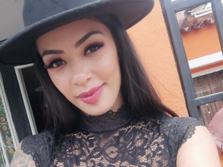 streamate IsabellaWilliamss webcam girl as a performer. Gallery photo 1.