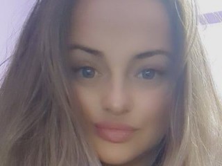 streamate Leyladolly webcam girl as a performer. Gallery photo 2.
