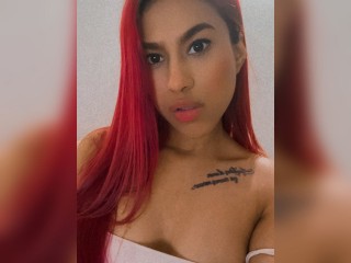 hannahblossom webcam girl as a performer. Gallery photo 1.